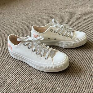 Size 7 Chuck Taylor All Star Platform Low 'Summer Spirit Sun And Rainbow'